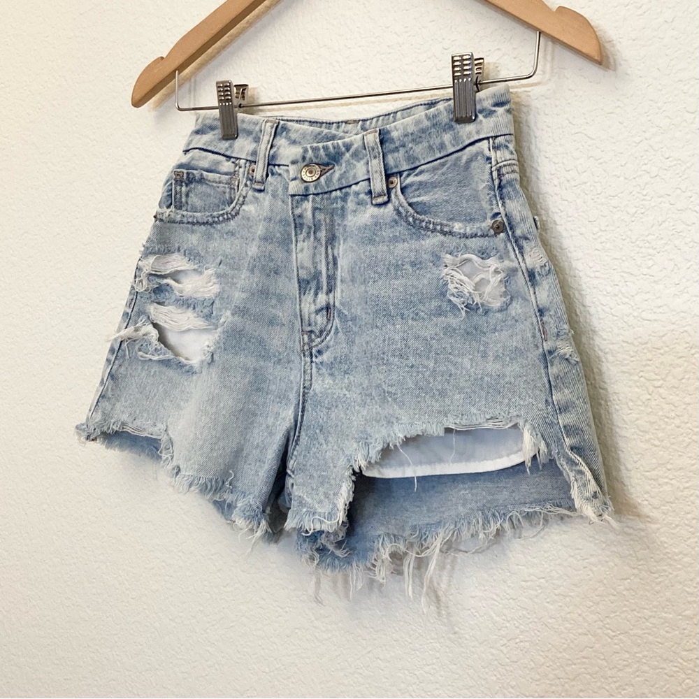 American Eagle 0 Curvy Mom Denim Shorts Womens Strigid Distressed 2023 Crossover - Picture 2 of 9